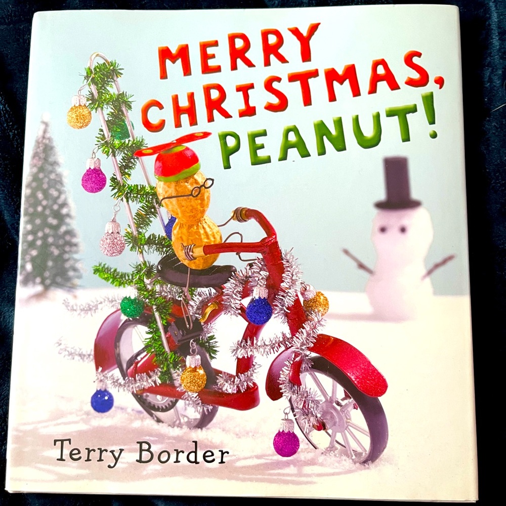 Merry Christmas peanut book